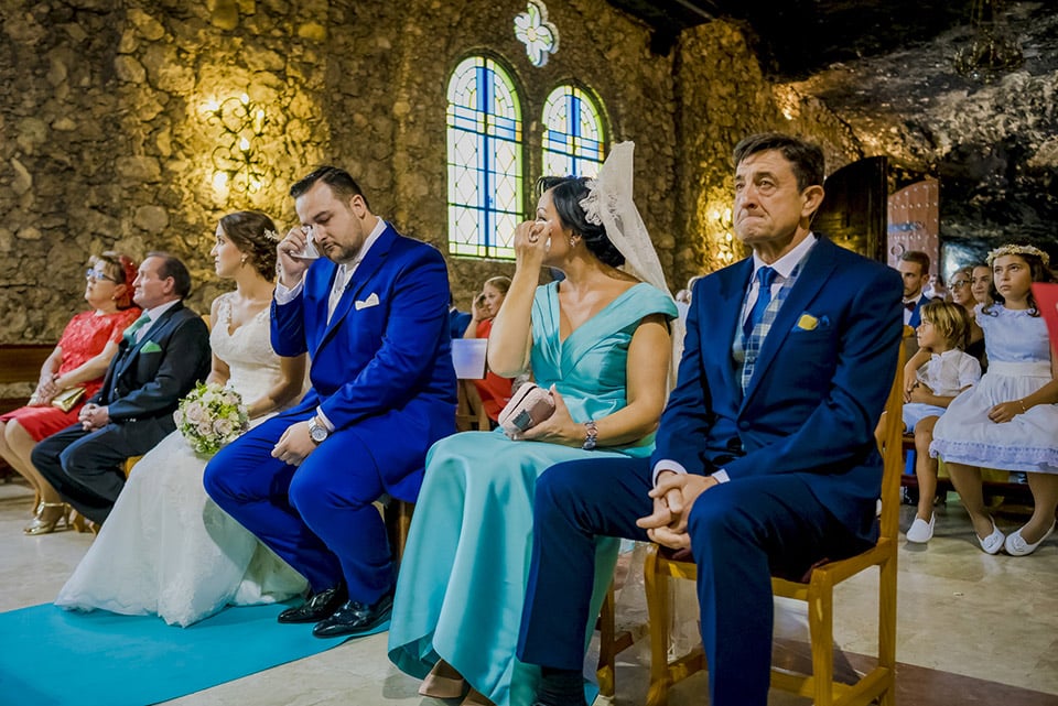 Fotografia bodas emotiva calasparra ceremonia religiosa