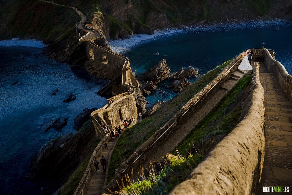 Fotografos bodas bilbao postboda san juan gaztelugatxe
